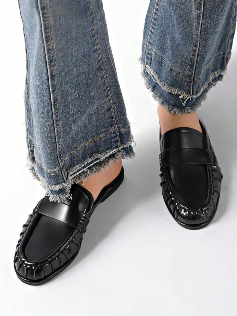 Black Casual Women's Ruched Backless Boat Loafers